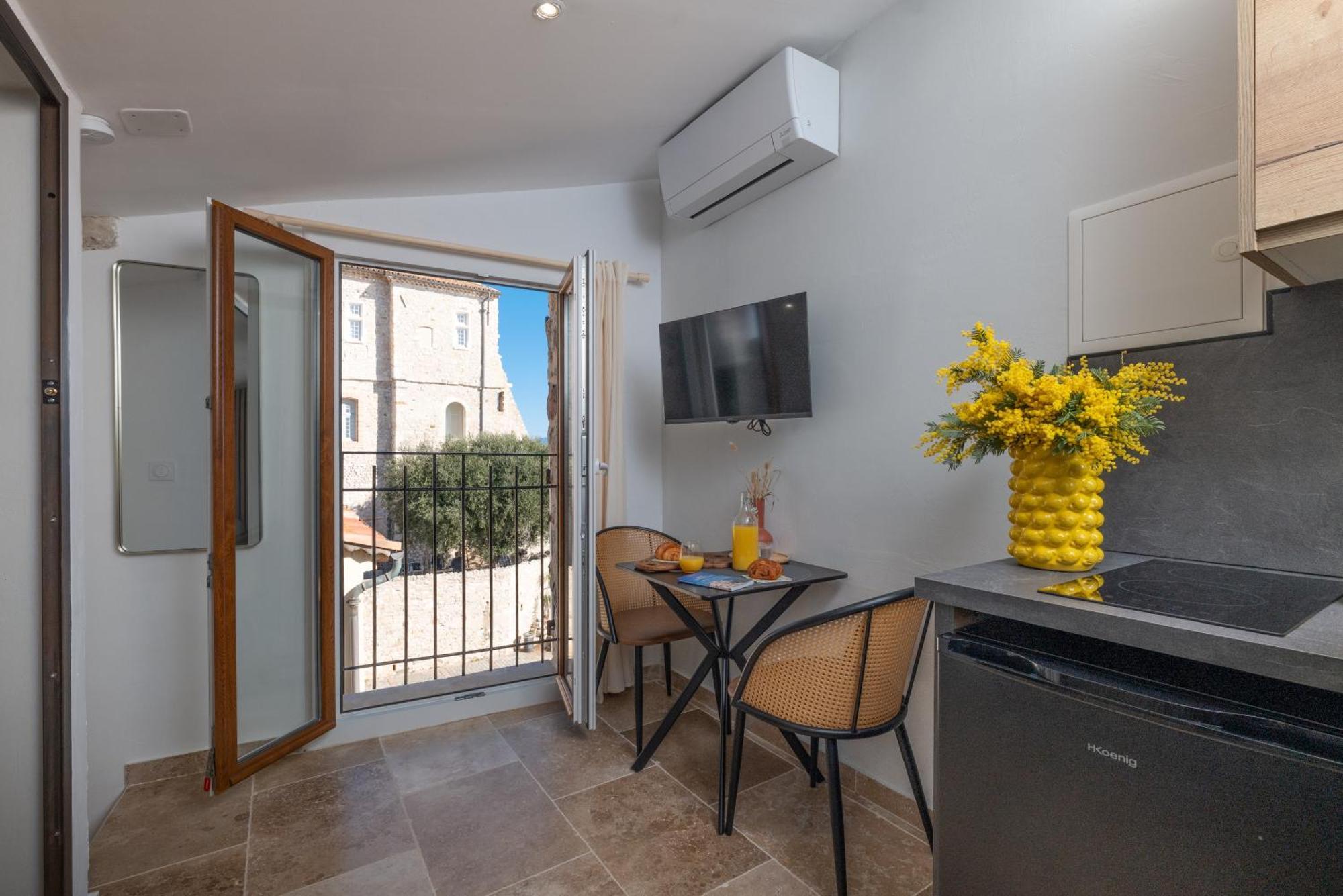 La Pablita, Vieil Antibes, Remparts Apartment ภายนอก รูปภาพ